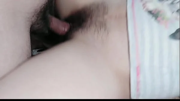 GUY CUMMED ON HAIRY PUSSY