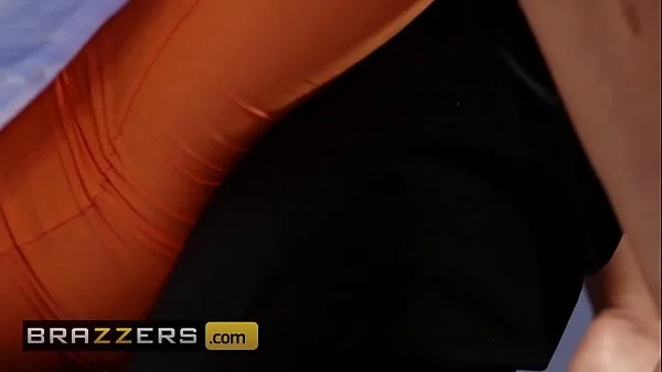 Inked (Alison Avery) deep throats bosses dick - Brazzers