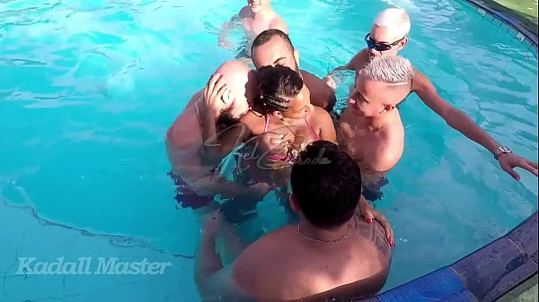 KEL ABATE DÁ PRA VÁRIOS, DUPLA PENETRAÇÃO, DOIS NA BUCETINHA!