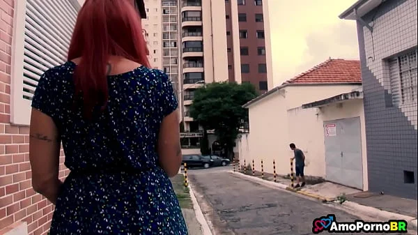 Minha história com a vizinha divorciada das coxas grossas