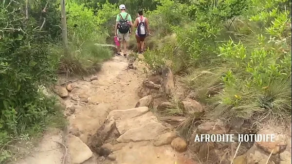 Afrodite fez trilha com amigo